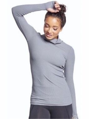 Lululemon St Moriz Merino Wool Turtleneck